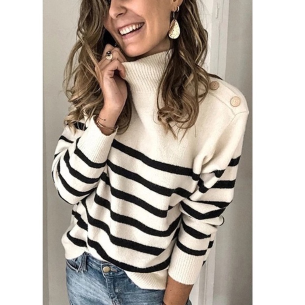 Turtle neck striped knit sweater - Picture 2 of 5